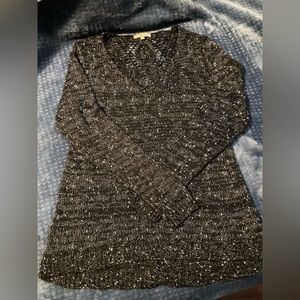 Cecico, large, black sweater, soft and pretty design